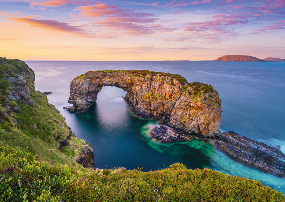 Ireland, Co.Donegal, Fanad, Great Pollet sea arch