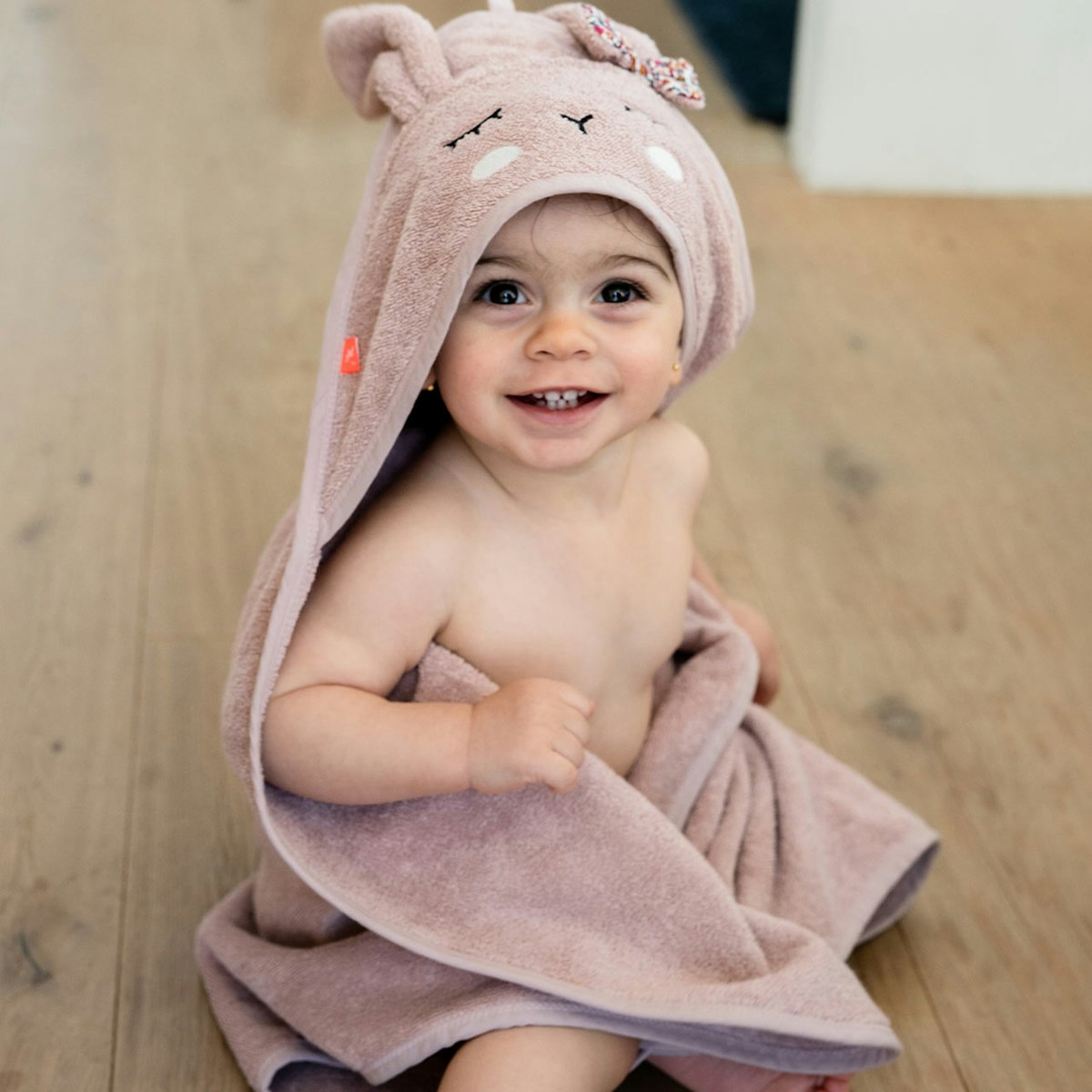 Kapuzen Handtuch Hase rosa 80 x 80 cm Kapuzen Handtuch Hase rosa 80 x 80 cm