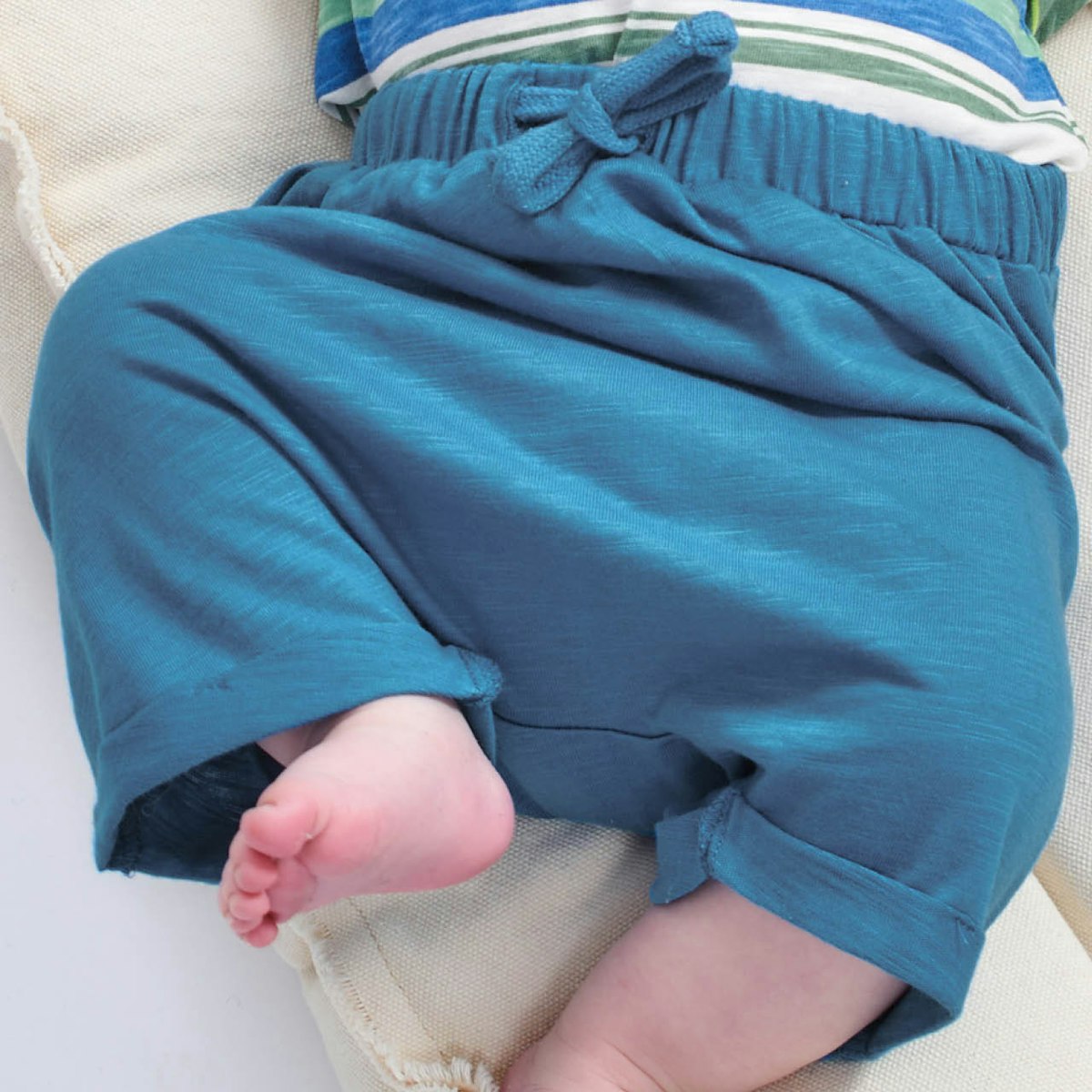 Lässig bequeme Haremhose blau 74 Lässig bequeme Haremhose blau 74