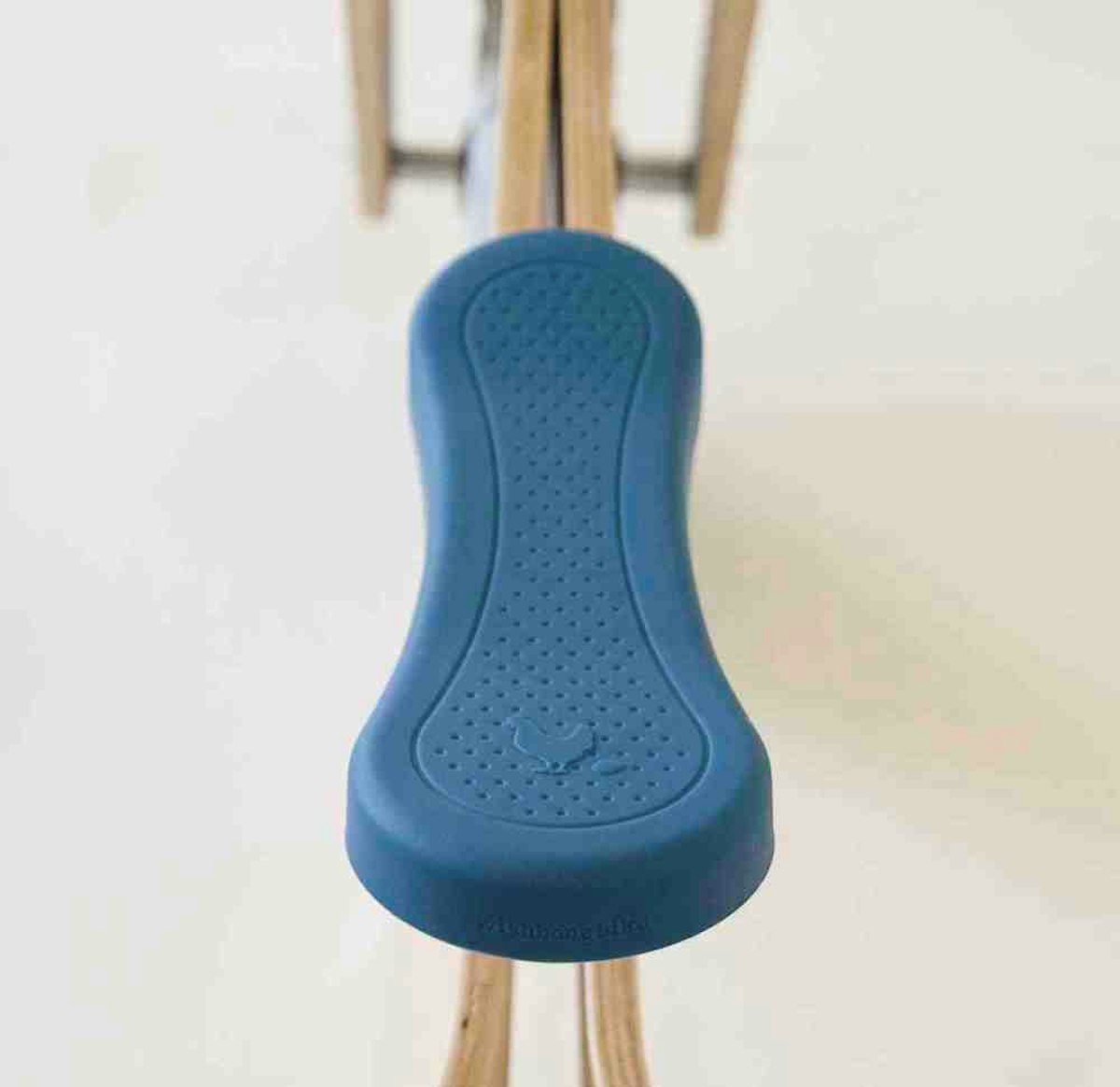 Sattelbezug für alle Wishbone Bikes - blau Sattelbezug für alle Wishbone Bikes - blau