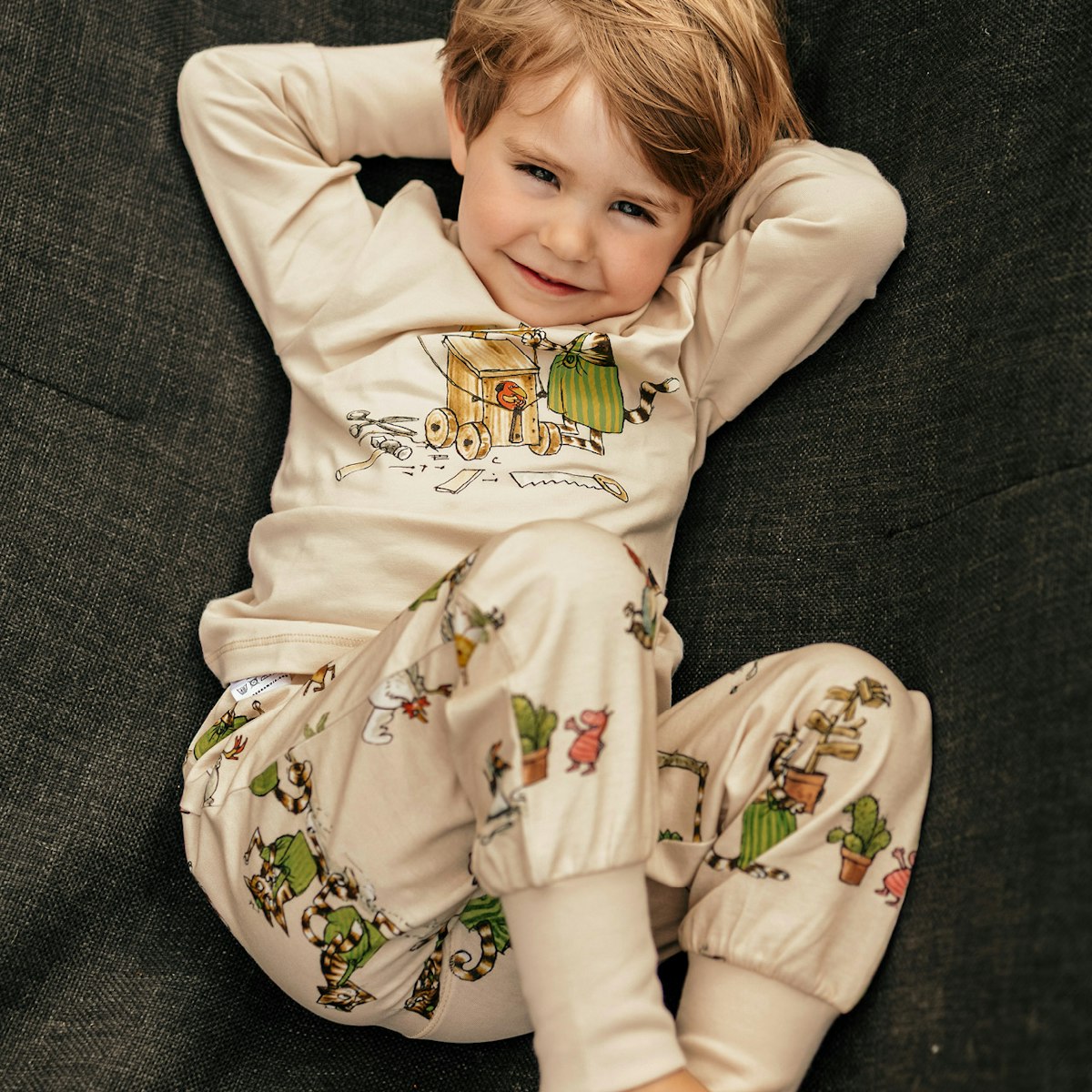 Schlafanzug Pettersson & Findus beige 2 Teile 110/116 Schlafanzug Pettersson & Findus beige 2 Teile 110/116