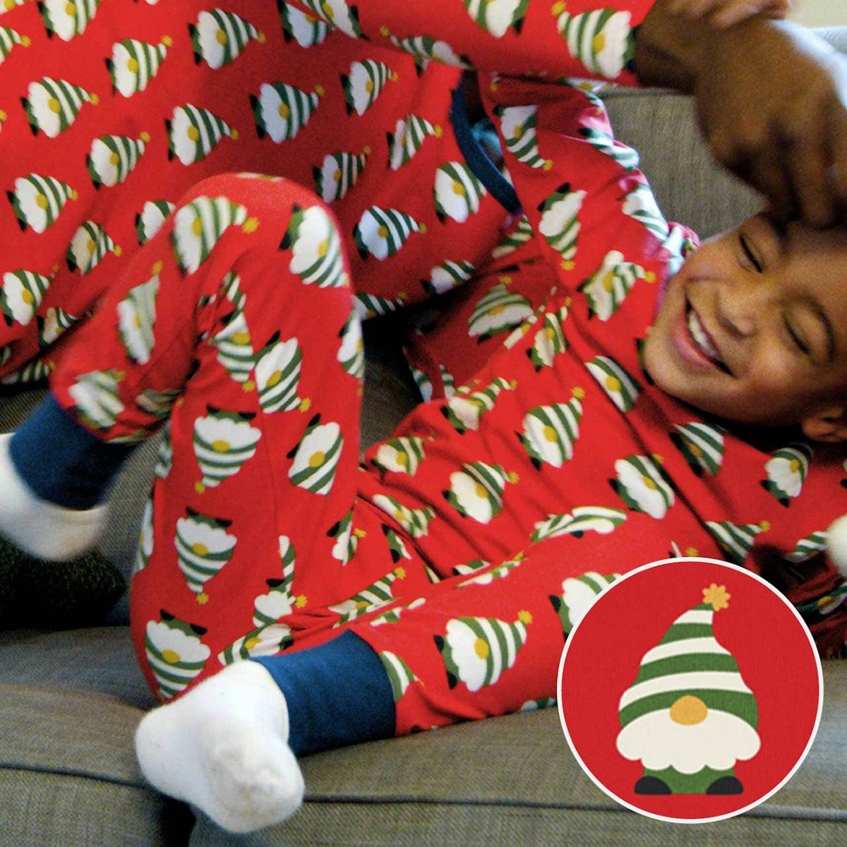 Schlafanzug Weihnachtself langarm rot 110/116 Schlafanzug Weihnachtself langarm rot 110/116