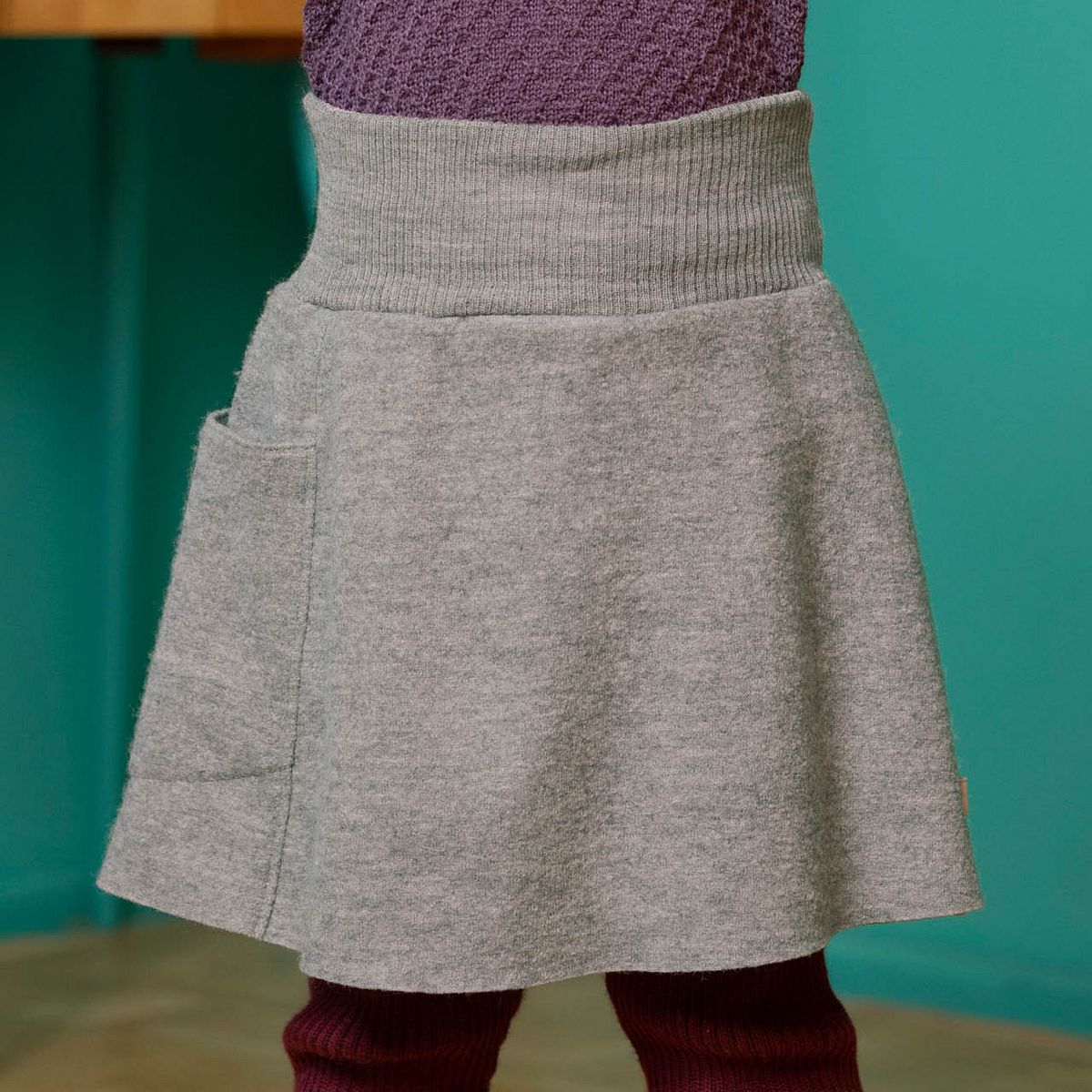 Warmer Woll Rock mit Strickbund grau 122/128 Warmer Woll Rock mit Strickbund grau 122/128