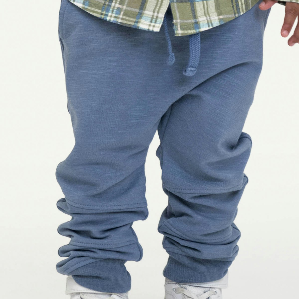 Weiche Jogginghose gebrusht rauchblau 110 Weiche Jogginghose gebrusht rauchblau 110