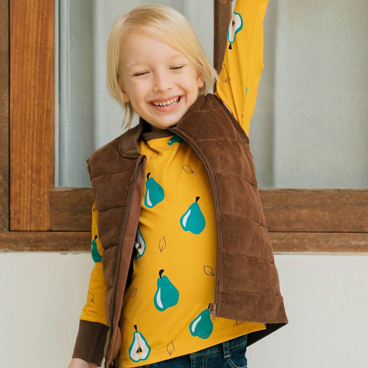 Weiches Langarmshirt Birnen gelb 134/140 Weiches Langarmshirt Birnen gelb 134/140