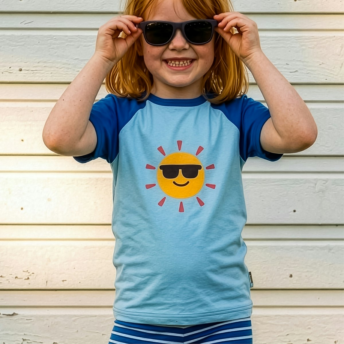 Weiches Raglan T-Shirt Sonne blau 122/128 Weiches Raglan T-Shirt Sonne blau 122/128