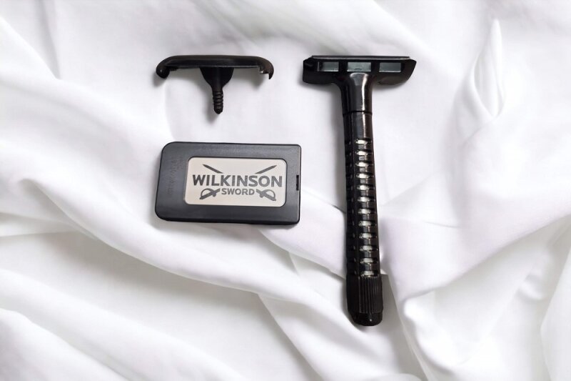 Wilkinson Sword Classic Rasierer mit 5 Stück Rasierklingen