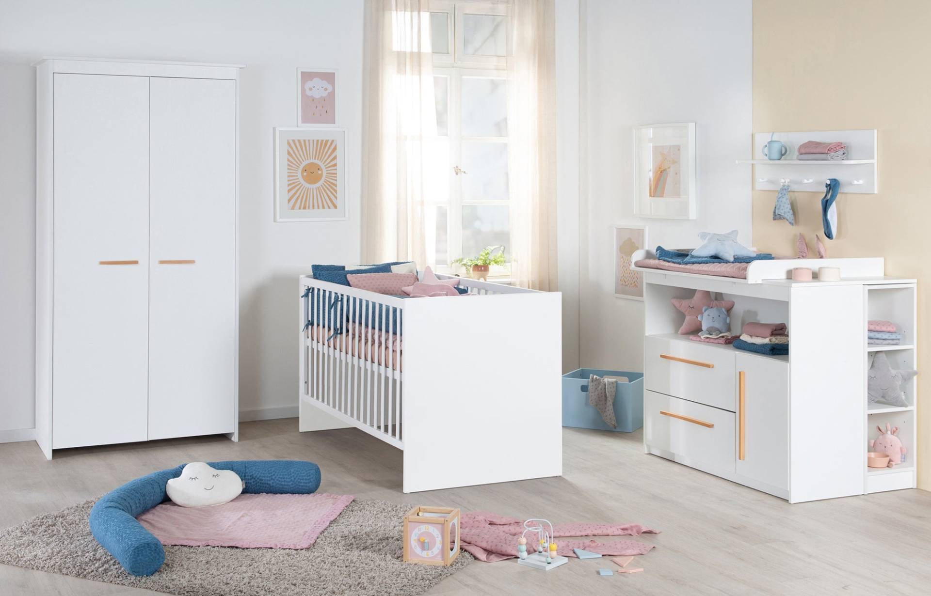 roba Kinderzimmer 'Lilo' - Kombi-Bett 70x140 + Wickelkommode + Kleiderschrank 2-türig - Weiß roba Kinderzimmer 'Lilo' - Kombi-Bett 70x140 + Wickelkommode + Kleiderschrank 2-türig - Weiß