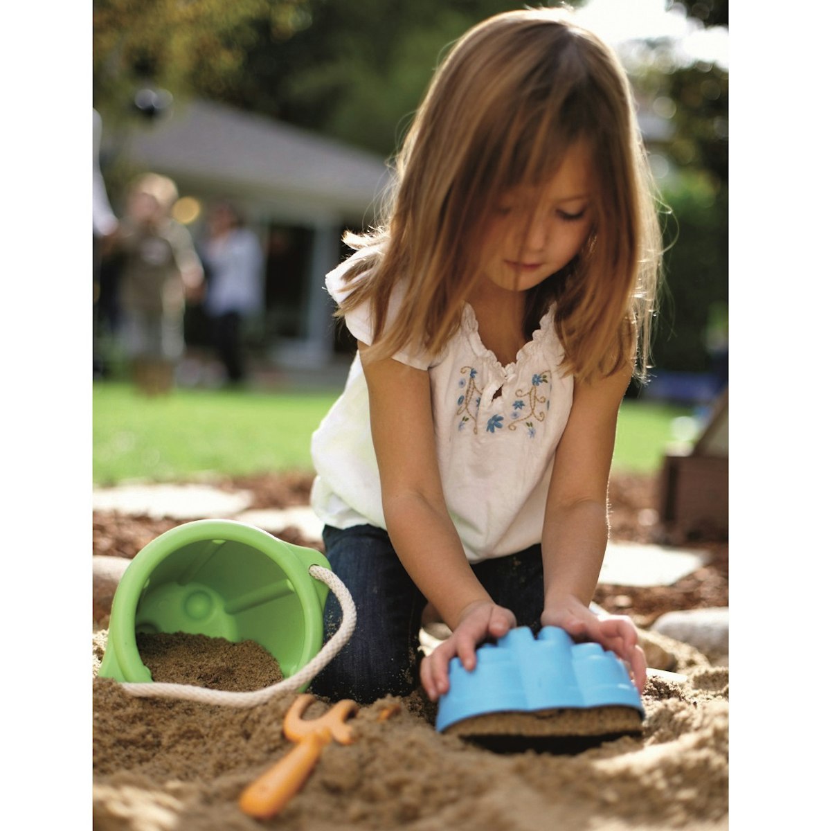 robustes 4 tlg. Sandspiel-Set für Wasser- & Sandspiele robustes 4 tlg. Sandspiel-Set für Wasser- & Sandspiele