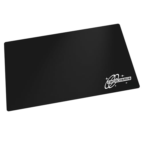 cardcosmos Playmat – Premium Spielmatte für TCGs (61 x 35 cm, Schwarz) | Ideal für Pokémon, Magic & Yu-Gi-Oh! | 2 mm Dick, rutschfest & Strapazierfähig | Optimaler Schutz für Karten & Zubehör von cardcosmos