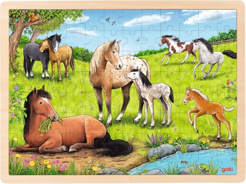 goki 57321 - Einlegepuzzle Sommer auf der Pferdewiese, niedliches Motiv Einer Pferdekoppel inkl. Landschaft, fördert Fantasie und Motorik der Kinder, 40cm x 30cm, 96er Set, ab 3 Jahre von goki