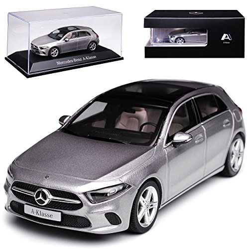 Herpa Mercedes-Benz A-Klasse W177 Mojave Silber Grau Metallic Ab 2017 1/43 Modell Auto mit individiuellem Wunschkennzeichen von herpa