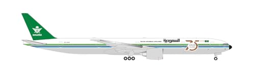 Herpa Modellflugzeug Boeing 777-300ER "Saudia - 75 Years Retrojet Maßstab 1:500 - Modellbau Flugzeug, Flugzeugmodell für Sammler, Miniatur Deko, Flieger ohne Standfuß aus Metall Herpa Modellflugzeug Boeing 777-300ER "Saudia - 75 Years Retrojet Maßstab 1:500 - Modellbau Flugzeug, Flugzeugmodell für Sammler, Miniatur Deko, Flieger ohne Standfuß aus Metall von herpa