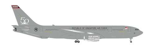 herpa 536745 Model Airbus Modellflugzeug Republic of Singapore Air Force A330 MRTT, RSAF 50 Years 761, Miniatur im Maßstab 1:500, Sammlerstück, Modell ohne Standfuß, aus Metall Miniaturmodell, grau von herpa