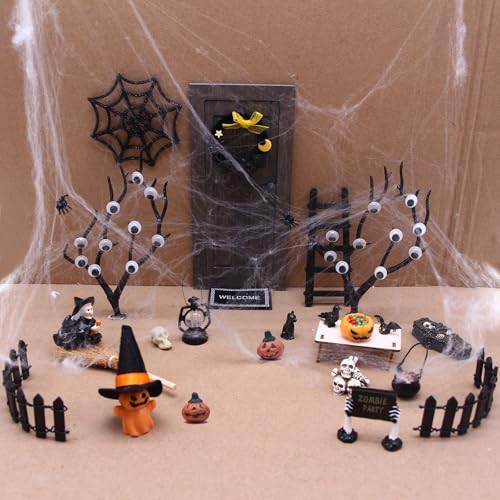 Halloween Miniatur Puppenhaus Dekoration Grau Holz Wichteltür Komplettset Puppenhaus Zubehör Spinne Fledermäuse Kürbis Elfe Besen Witch Halloween Kranz Party Dekoration von Nabeta Deco