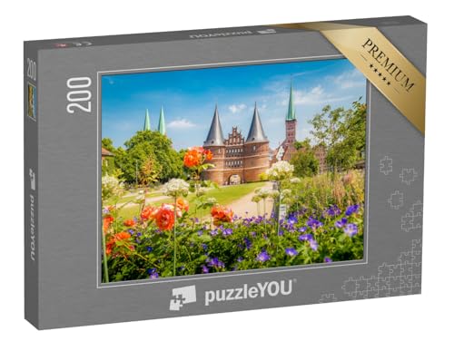 puzzleYOU: Puzzle 200 Teile „Holstentor in Lübeck, Schleswig-Holstein“ – aus der Puzzle-Kollektion Regionale Puzzles Deutschland von puzzleYOU