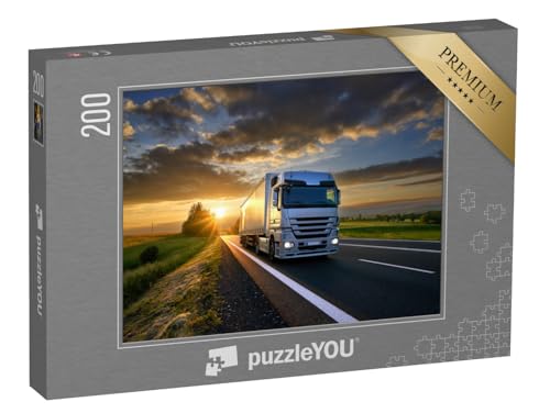 puzzleYOU: Puzzle 200 Teile „LKW im Sonnenuntergang“ – aus der Puzzle-Kollektion Trucks & LKW von puzzleYOU