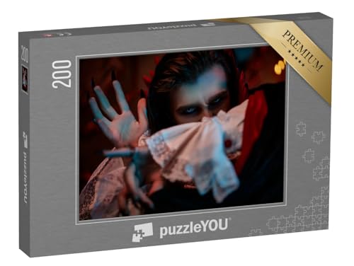 puzzleYOU: Puzzle 200 Teile „Porträt eines heimtückischen Vampirs mit eisblauen Augen, unscharfer Vordergrund“ – aus der Puzzle-Kollektion Vampire von puzzleYOU