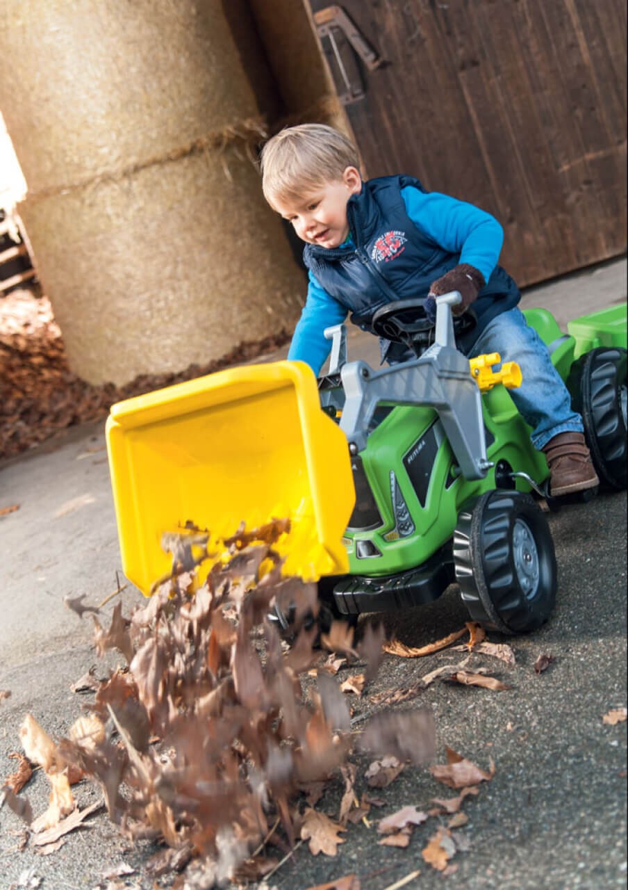 Trettraktor rollyKiddy Futura, Farbe grün mit Lader und Trailer von rolly toys