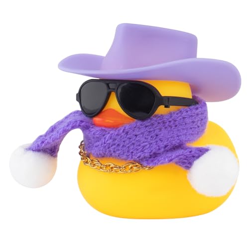 wonuu Winter Gummiente mit Strickschal Sonnenbrille Halskette Cowboyhut Mini Ente für Home Party Ornament Autozubehör Armaturenbrett Dekoration, Lila von wonuu